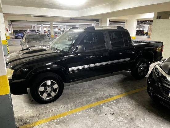 CHEVROLET S10 2.4 MPFI EXECUTIVE 4X2 CD 8V FLEX 4P MANUAL CHEVROLET S10 2.4 MPFI EXECUTIVE 4X2 CD 8V FLEX 4P MANUAL